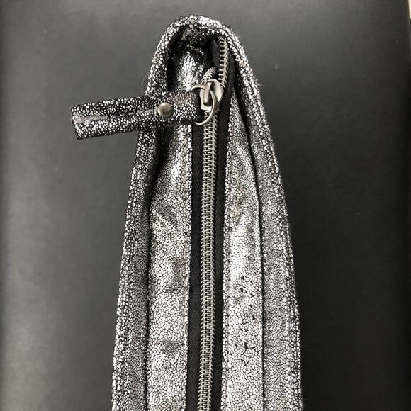 NWOT Victorias Secret silver and black metallic make up bag pouch - Picture 4 of 5